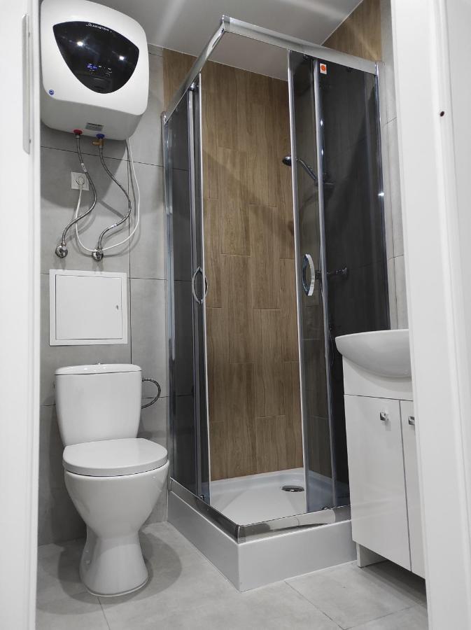 Apartament Krotka 쳉스토호바 외부 사진